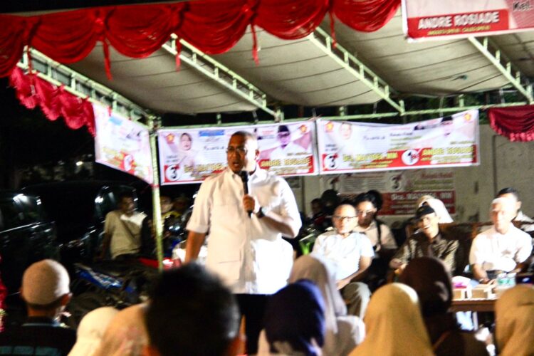 Andre Rosiade: Gerindra Menang karena Dekat dengan Rakyat 1 Andre Rosiade saat berkampanye di Kota Padang. (Foto: Dok. Istimewa)