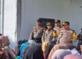Sebelum Masuk Gedung, Polres Pasbar Periksa 410 Orang Petugas Penyortir dan Pelipat Surat Suara 3 Sebelum Masuk Gedung, Polres Pasbar Periksa 410 Orang Petugas Penyortir dan Pelipat Surat Suara