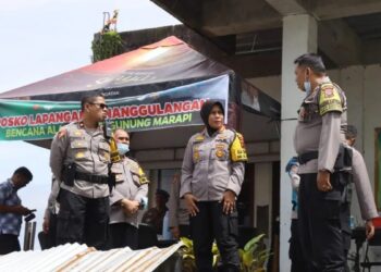 Dukung Mitigasi Marapi, Polresta Bukittinggi Salurkan Bantuan Logistik-Personel