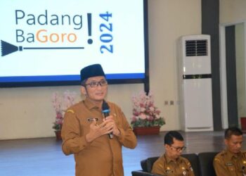 Wali Kota Padang, Hendri Septa memaparkan program 'Padang Bagoro' yang kembali digelar pada tahun 2024. (Foto: Dok. Prokopim)