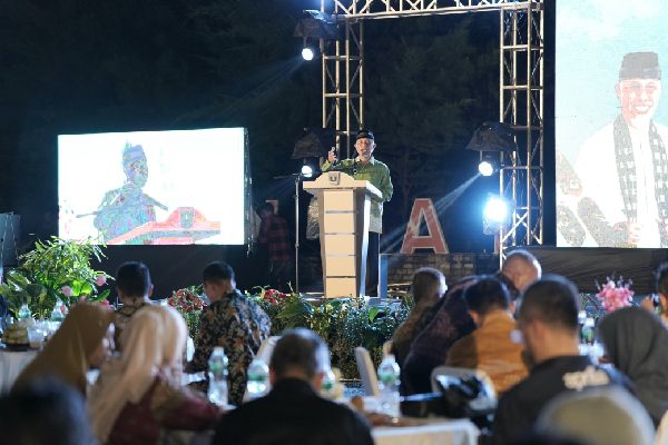 Peluncuran kalender iven pariwisata Sumbar tahun 2024, Sabtu (20/1/2024) malam. (Foto: Dok. Adpim)