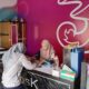 3Kiosk merupakan pusat layanan Tri di berbagai daerah terpencil (rural) yang diinisiasi sejak akhir tahun 2022. Saat ini, di Sumatera terdapat 65 3Kiosk yang beroperasi untuk semakin mendekatkan layanan Tri kepada pelanggan di kawasan pedesaan. (Foto: Dok. IOH)