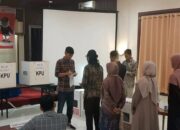 Bawaslu Bukittinggi Beri Panduan Pengawasan ke Pengawas TPS