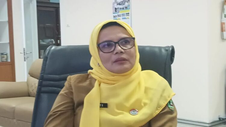 Tingkatkan Pendapatan Pembudidaya Ikan, Pemprov Sumbar Sediakan Indukan Bersertifikat 1 Kepala DKP Sumbar, Reti Wafda. ANTARA/Miko Elfisha