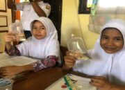 Ciptakan Lingkungan Belajar Kreatif, Pemko Pariaman Kenalkan Ikan Hias pada Siswa