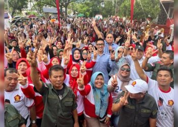 Ribuan Orang Meriahkan Kampanye Andre Rosiade dan Rachmad Wijaya di Padang
