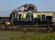 Kereta Turangga vs KA Bandung Raya, 4 Petugas Meninggal