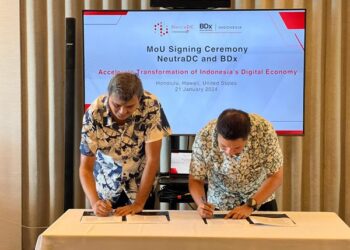 Penandatanganan nota kesepahaman kolaborasi pengembangan infrastruktur digital antara PT Telkom Indonesia dengan PT Indosat. (Foto: Dok. IOH)