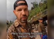 Heboh Pemuda Lokal asal Sumbar Diduga Onani di Depan Bule yang Tur ke Masjid Tuo Kayu Jao Solok, Warganet: Mirip Sonny Wakwaw