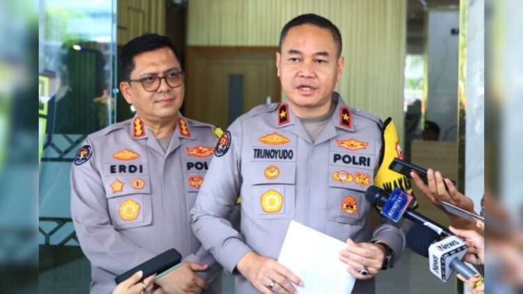 Karo Penmas Divhumas Polri Brigjen Pol Trunoyudo Wisnu Andiko di Loby Gedung Baharkam Polri, Senin (12/2/2024)/ dok. Humas Polri.