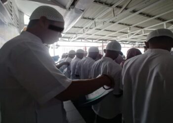 Ikuti Program Berbasis Ponpes, Puluhan Napi Lapas Suliki Wisuda Tahfiz-Khatam Qur’an