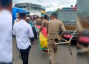 Gara-gara Langgar Jam Operasional, PKL Pasar Raya Padang Ditertibkan Petugas Gabungan