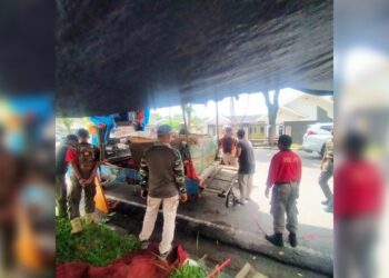 Berdiri di Fasum, Lapak PKL di Padang Ini Ditertibkan Satpol PP