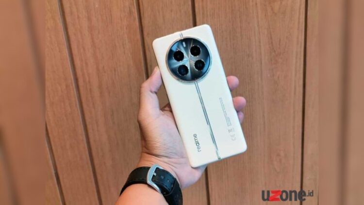 Segera Meluncur di Indonesia, Realme 12+ 5G Tawarkan Keunggulan Fotografi 1 Realme 12+ 5G segera rilis, Kamis (29/2/2024) depan. (Foto: Uzone.id)