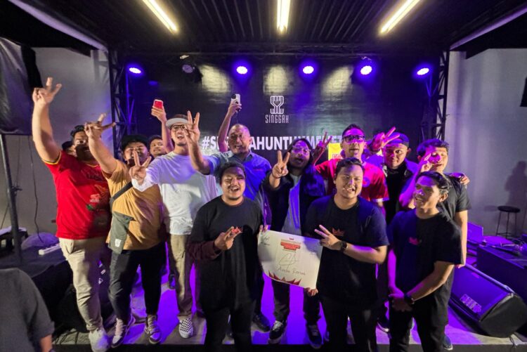 Andre Rosiade Saksi Deklarasi Praz Teguh Dukung Prabowo-Gibran di Padang 1 Komika Praz Teguh menyatakan dukungan kepada capres Prabowo-Gibran. (Foto: Dok. Tim AR)