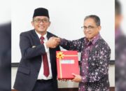 Pertama di Sumbar, Pemko Padang Serahkan LKPD 2023 ke BPK