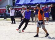 Momen Wawako Ekos Albar Tunjukkan Skill Main Bola hingga Hattrick Tumbangkan Tim Satpol PP Padang