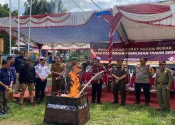 KPU Agam Musnahkan 11.757 Surat Suara Rusak