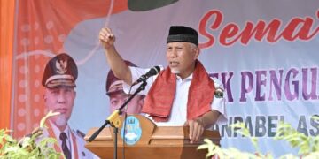 SMAN 14 Padang Berusia 21 Tahun, Gubernur Sumbar Minta Refleksi Demi Tingkatkan Prestasi 8 Mahyeldi. (Foto: Dok. Adpim Sumbar)