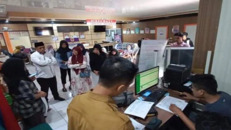 Perekaman KTP di Tanahdatar (Antara/HO).