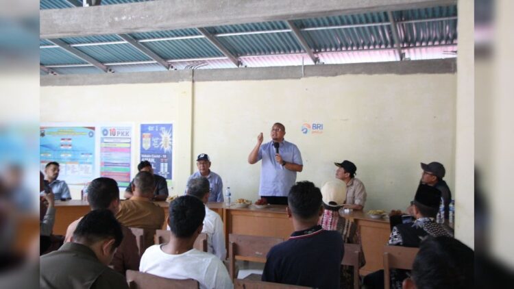 Anggota DPR RI asal Sumatra Barat (Sumbar) H Andre Rosiade melakukan reses ke Nagari Sisawah, Kecamatan Sumpur Kudus, Kabupaten Sijunjung, Senin (12/2/2024). (Foto: Dok. Tim AR)