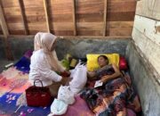 Andre Rosiade Bantu IRT yang Pinggulnya Membengkak dan Nyaris Lumpuh di Koto Tangah