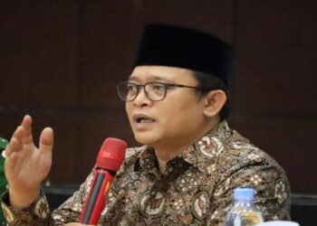 Kemenag Minta Petugas Haji Layani Jamaah Layaknya Keluarga Sendiri