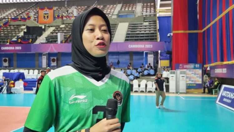 Pembukaan Proliga, Red Sparks "Megatron" bakal Jajal Kekuatan Timnas Indonesia 1 Pemain timnas Indonesia, Megawati Hangestri mememberikan keterangan pada media usai menang atas Myanmar di Olympic Stadium Phnom Penh, Kamis (11/5/2023). ANTARA/Bayu Kuncahyo