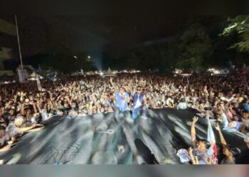 Konser Indonesia Maju Prabowo-Gibran di Kompleks GOR Haji Agus Salim pada Jumat (9/2/2024) malam 'petjah'. Panitia kegiatan melaporkan, jumlah massa yang hadir mencapai 25 ribu orang, 10 kali lipat dari massa kampanye Anies Baswedan. (Foto: Dok. Tim AR)