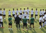 Bahas Persiapan Bisa Masuk Pildun U-17 2025, Erick Thohir Temui Pelatih Timnas U-16