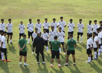 Bahas Persiapan Bisa Masuk Pildun U-17 2025, Erick Thohir Temui Pelatih Timnas U-16 20 Bahas Persiapan Bisa Masuk Pildun U-17 2025, Erick Thohir Temui Pelatih Timnas U-16