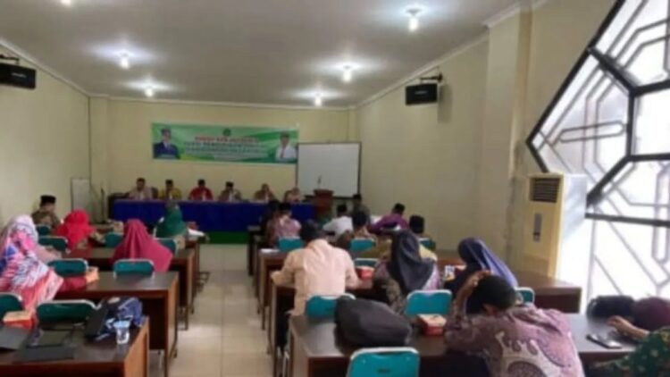 Pemko Solok bersama Kemenag Kota Solok saat menggelar rapat bersama (ANTARA/HO-Diskominfo Solok)
