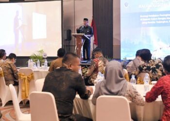 Gubernur Sumbar, Mahyeldi mengatakan, penambahan reaktivasi jalur kereta api serta pengembangan layanan transportasi udara sangat berarti penting bagi kemajuan daerah. (Foto: Dok. Adpim)