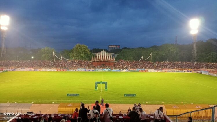 Semen Padang FC vs PSBS Biak