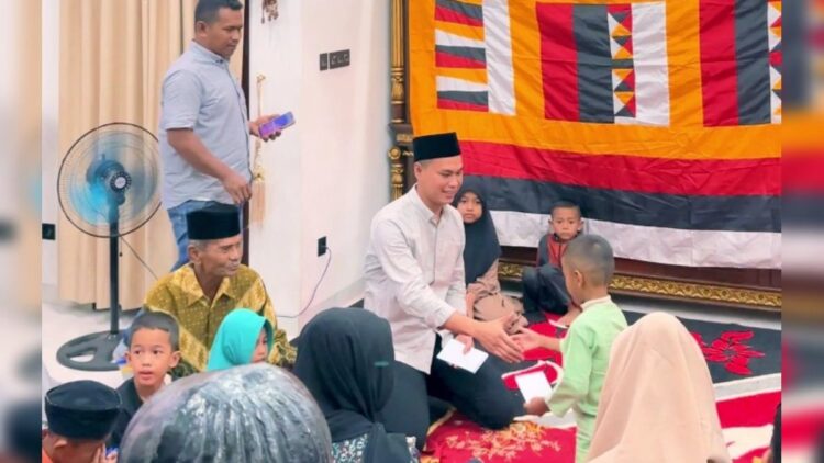 Raih Suara Tertinggi di Dapil II, Dani Putra Marlindo Melenggang ke DPRD Padangpariaman 1 Dani Putra Marlindo menggelar syukuran usai dirinya meraih suara tertinggi Dapil II dan dinyatakan lolos ke DPRD Padangpariaman. (Foto: Dok. Pribadi)