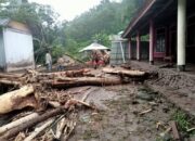 Pemerintah Pusat akan Relokasi Rumah Rusak Berat Akibat Banjir di Dua Kabupaten