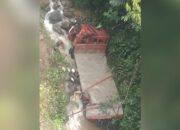 Truk Terjun Bebas ke Jurang Sitinjau Lauik, Sopir dan Kernet Meninggal Dunia