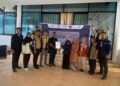 Penyerahan bantuan kemanusiaan dari Angkasa Pura II dan Bandara Internasional Minangkabau kepada Pemkab Padang Pariaman dan Pesisir Selatan. (Foto: Dok. BIM)