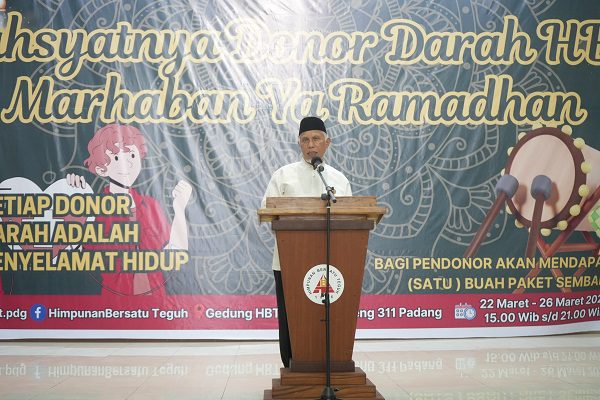 Apresiasi HBT Selenggarakan Donor Darah Tahunan, Gubernur Sumbar Imbau Warga Beri Sumbangsih untuk Kemanusiaan 1 Gubernur Sumbar, Mahyeldi mengapresiasi Himpunan Bersatu Teguh (HBT) Sumbar yang telah menginisiasi agenda tahunan pelaksanaan donor darah. (Foto: Dok. Adpim)