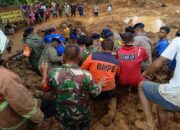 Tiga Korban Banjir dan Longsor di Padang Pariaman Ditemukan Meninggal