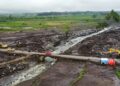 Foto udara areal persawahan yang rusak parah di Kabupaten Tanahdeatar akibat dihantam banjir lahar dingin Gunung Marapi pada 11 Mei 2024. (Antara/Fandi Yogari).