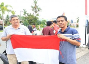 Semarakkan HUT Kemerdekaan RI, Pemko Pariaman Bagikan Ribuan Bendera