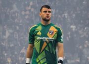 Maarten Paes Bantah Rumor Pindah ke Persib Bandung