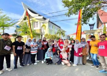 Buka Turnamen Olahraga Antarkampung, Bupati Pessel Berharap Lahir Atlet Beprestasi 16 Buka Turnamen Olahraga Antarkampung, Bupati Pessel Berharap Lahir Atlet Beprestasi