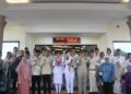 Momen Pj Wako Padang Sambut Kepulangan Dua Paskibraka Nasional asal Sumbar 11 Penjabat Wali Kota (Pj Wako) Padang, Andree Harmadi Algamar ikut menyambut dua Paskibraka Nasional yang mengibarkan bendera pada HUT RI ke-79 di IKN tanggal 17 Agustus 2024 lalu. (Foto: Dok. Prokopim)