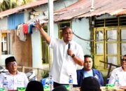 Andre Rosiade Berbagi Ratusan Paket Sembako di Nanggalo Padang