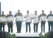 Pj Wako Padang Terima Penghargaan dari Menteri KKP