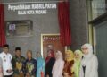 Peresmian pemberian nama Masril Payan untuk Perpustakaan Balai Kota Padang, Jumat (9/8/2024) pagi. (Foto: Dok. Prokopim)