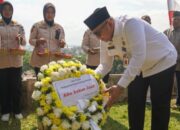 Momen Pj Wako Padang Ziarah ke Makam Abu Bakar Jaar