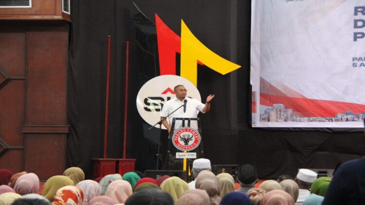 Anggota DPR RI bertemu dengan pensiunan PT Semen Padang. (Foto: Dok. Tim AR)